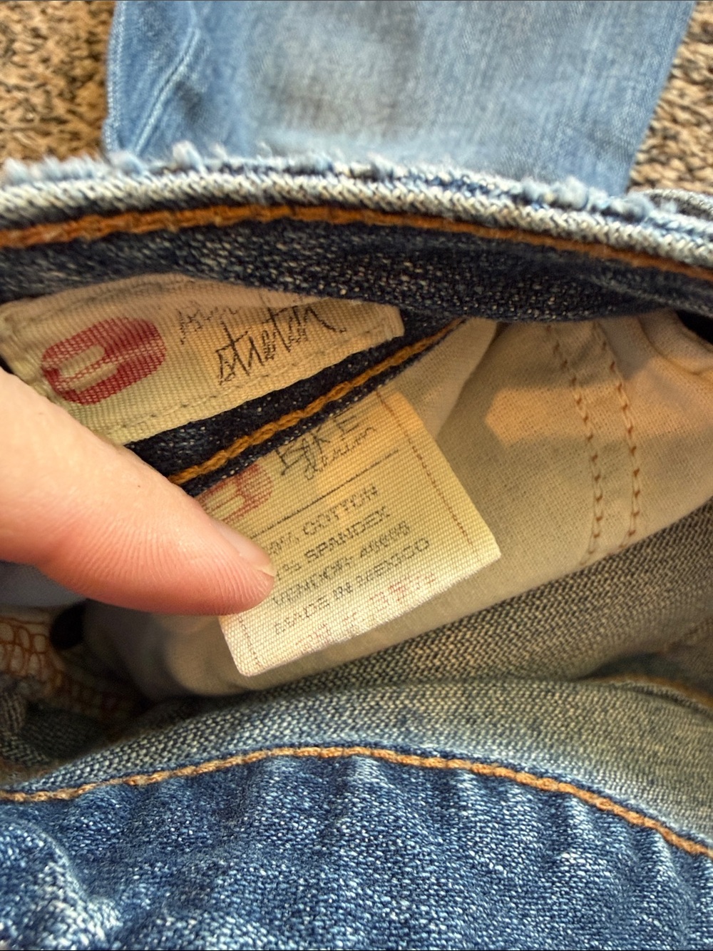 Levi's Women's Light Blue Boot Cut Jeans - Picture 3 of 3